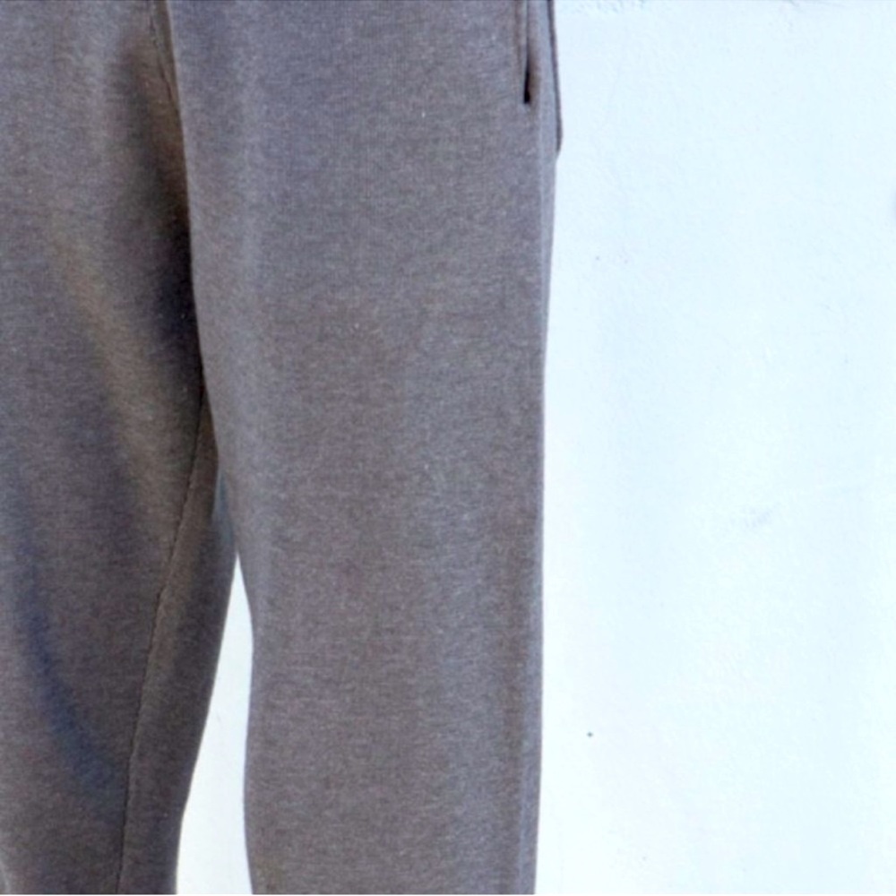 Ell and Emm | Pant | Capri Knit Pant - Picture 6 of 10